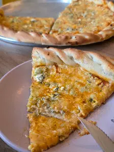Servicios de Ricotta Pizza, Pasta & Musica