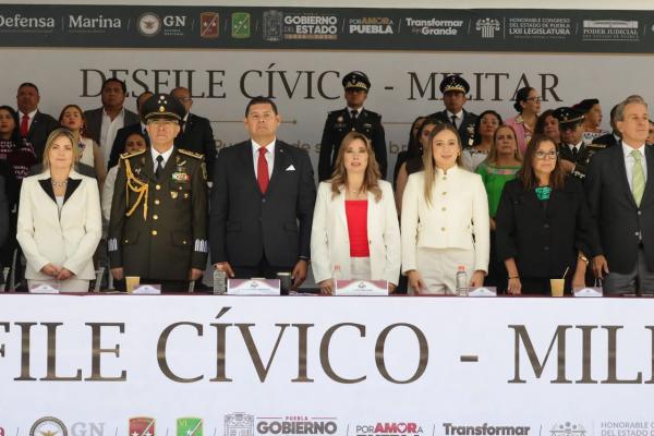 Imagen de Puebla conmemora la Independencia con desfile cívico-militar